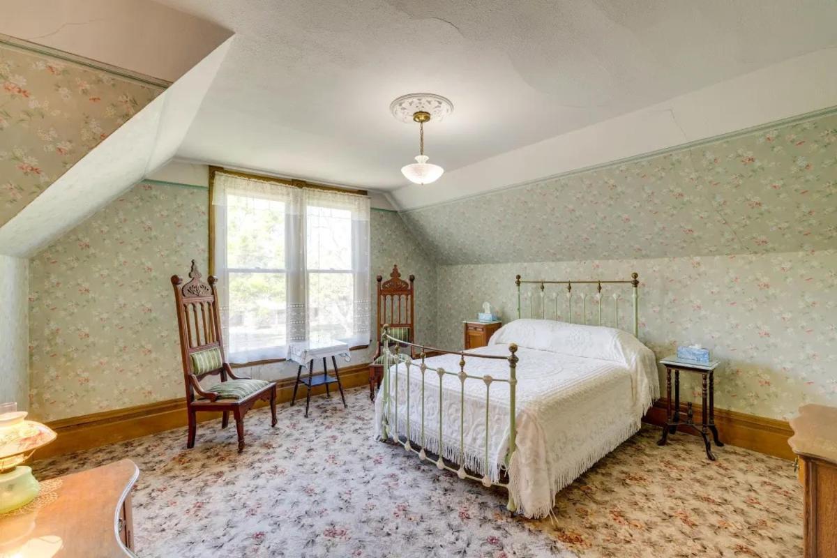 Hill House *